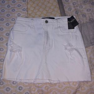White high rise skirt from hollister, Size 5 W27